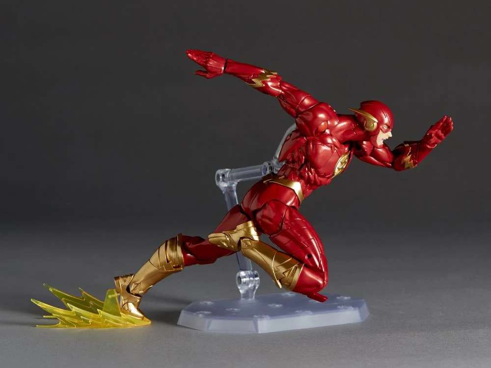 PREORDINE+ CHIUSO 06/2025 Revoltech a.y. dc comics flash 2025 action figure