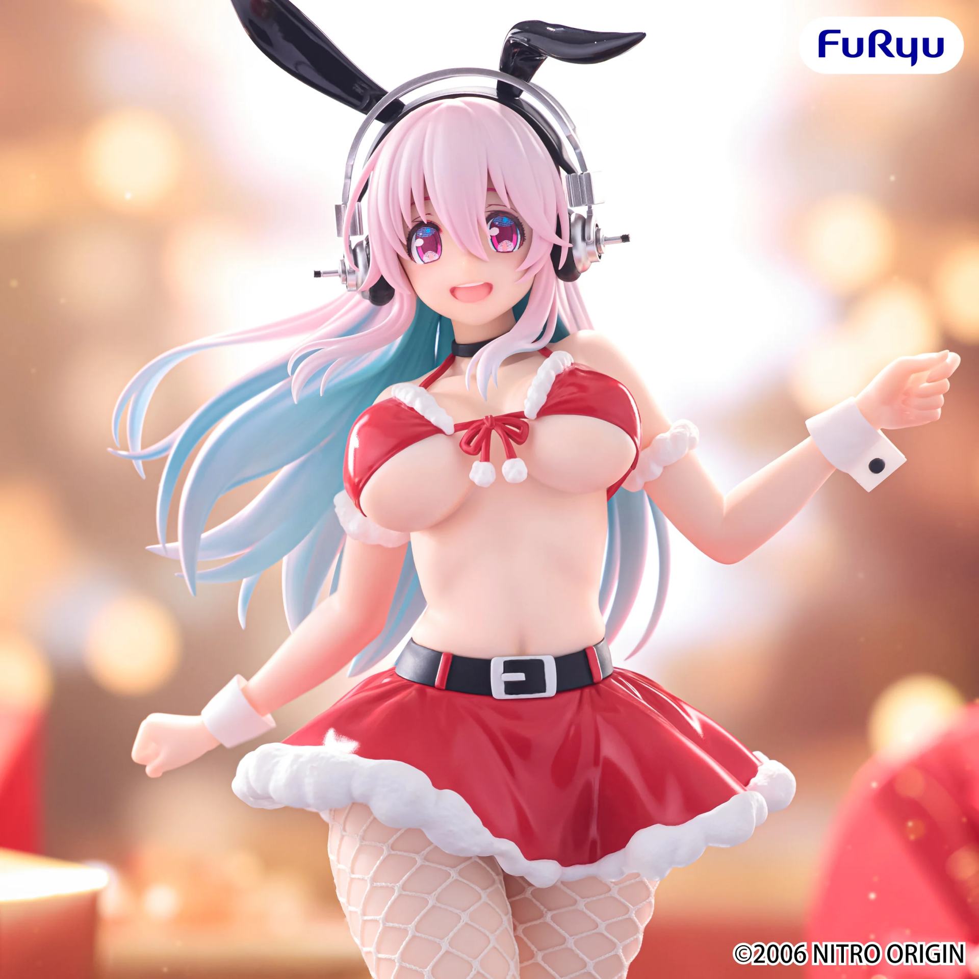 PREORDINE+ 03/2027 Super Sonico Santa Bicute Bunnies Figure
