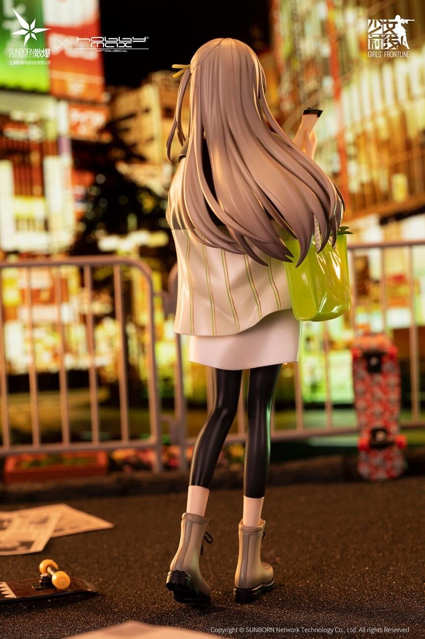 PREORDINE 09/2025 Girls Frontline Statue 1/7 - UMP40 Moon River 24 cm (PREORDINE NON CANCELLABILE)