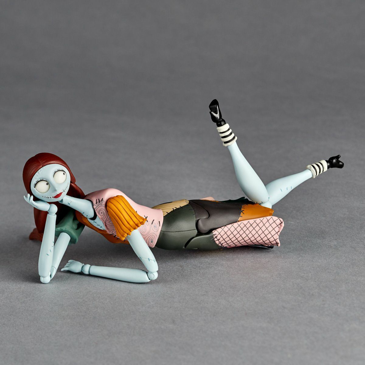 PREORDINE ESAURITO Revoltech - The Nightmare Before Christmas Sally Action Figure