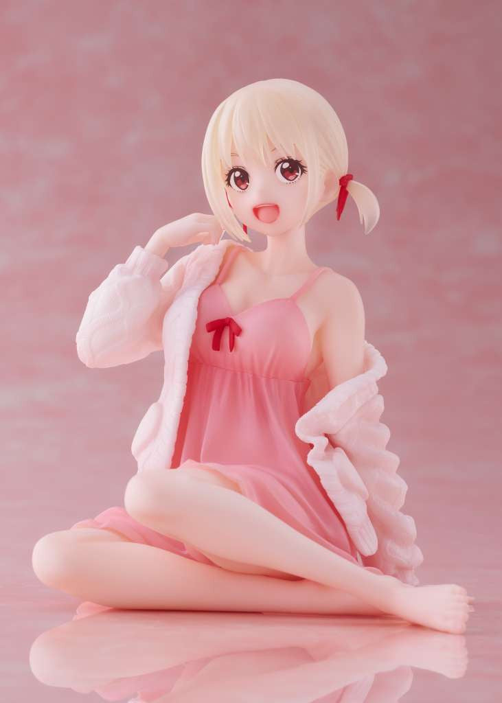 PREORDINE ESAURITO Lycoris Recoil - Chisato Roomwear Desk Figure (PREORD. SECONDA CHANCE)