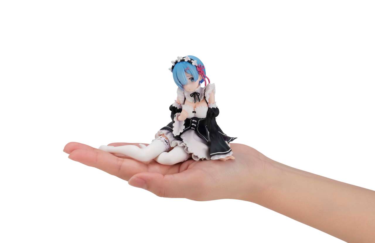 PREORDINE ESAURITO Re:ZERO Starting Life in Another World Figure - Rem Palm Size 9 cm