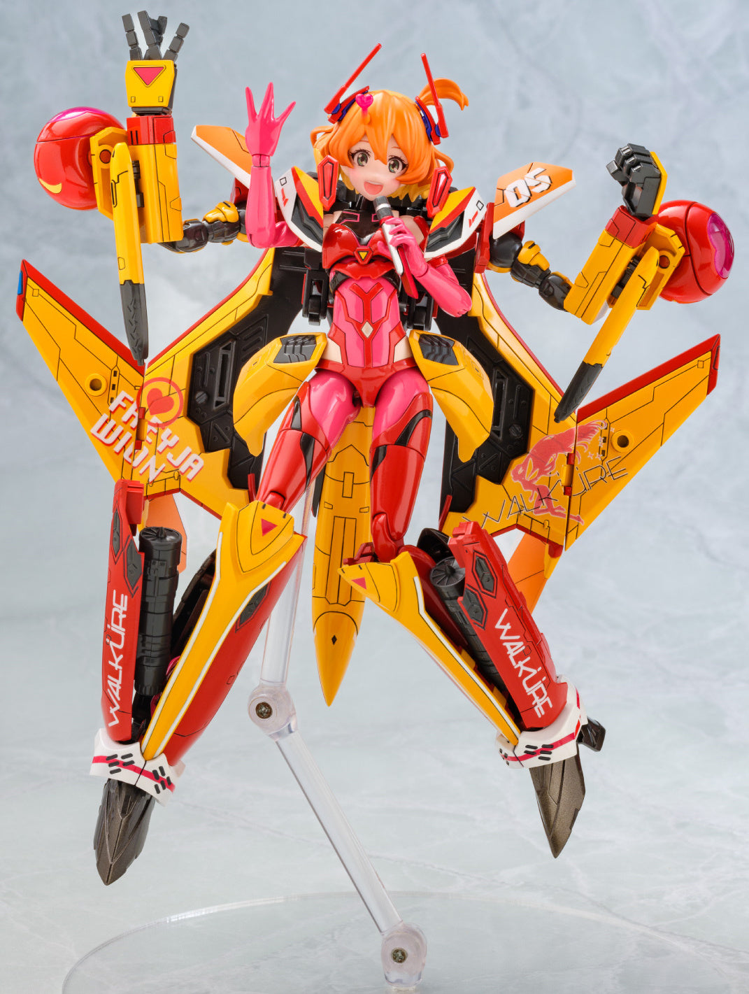 PREORDINE ESAURITO Plastic Model - V.F.G. Macross Delta VF-31J Siegfried Freyja Wion