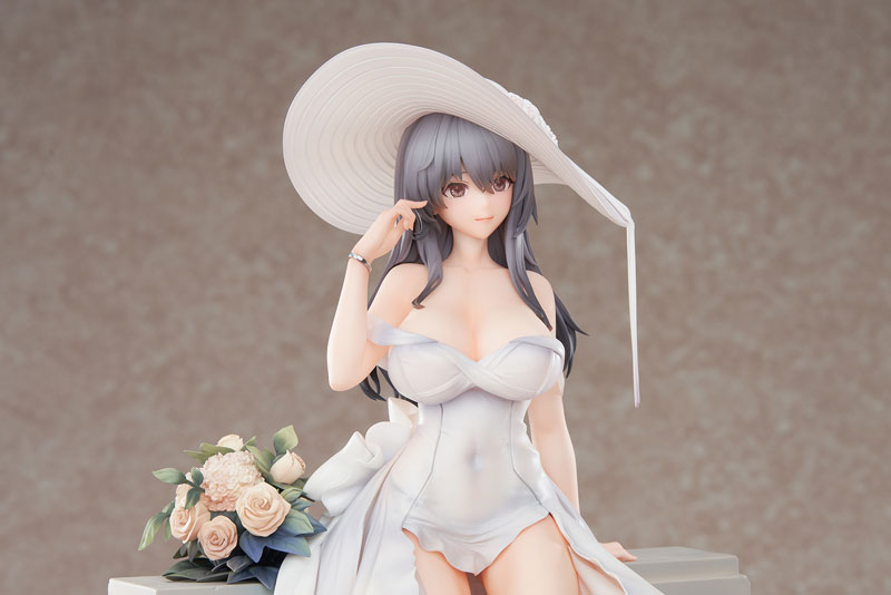 PREORDINE+ 12/2025 Azur Lane Charybdis Brilliant Belle Ver. 27 cm Statue 1/7