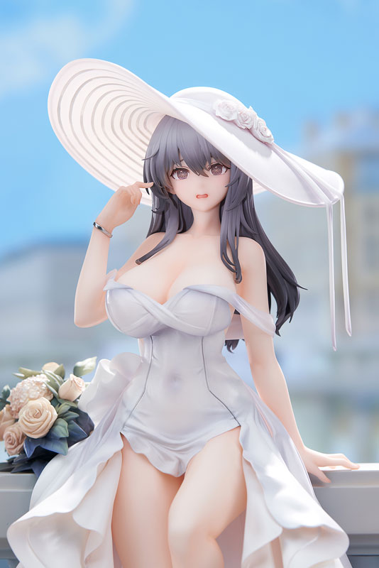 PREORDINE+ 12/2025 Azur Lane Charybdis Brilliant Belle Ver. 27 cm Statue 1/7