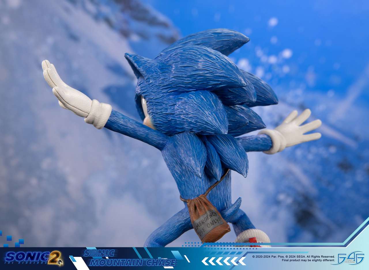 PREORDINE CHIUSO 03/2025 Sonic the Hedgehog 2 Sonic Mountain Chase Resin Statue 34 cm (PREORDINE NON CANCELLABILE)