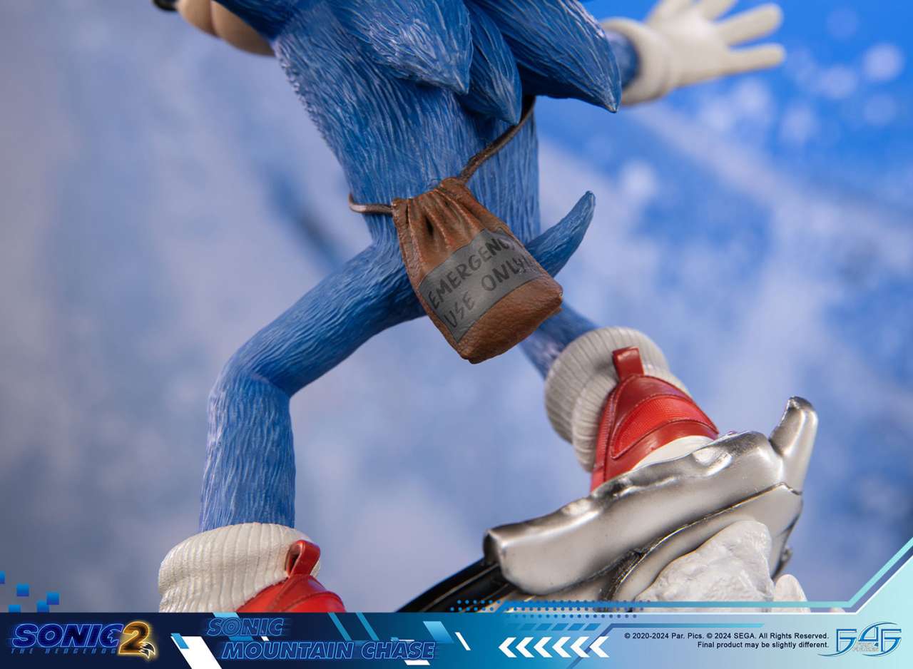 PREORDINE CHIUSO 03/2025 Sonic the Hedgehog 2 Sonic Mountain Chase Resin Statue 34 cm (PREORDINE NON CANCELLABILE)