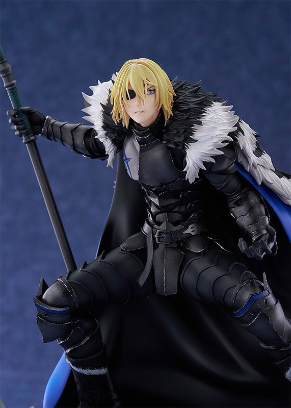 PREORDINE+ CHIUSO 11/2025 Fire Emblem Dimitri 32 cm Statue 1/7