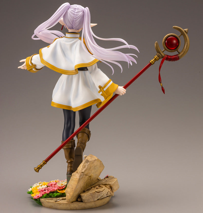 PREORDINE ESAURITO Frieren: Beyond Journey's End PVC Statue 1/7 Frieren 24 cm