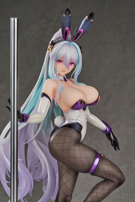 PREORDINE CHIUSO 02/2026 Azur Lane Kearsarge All-Night Charge Ver. 30 cm Statue 1/7 (PREORDINE NON CANCELLABILE)