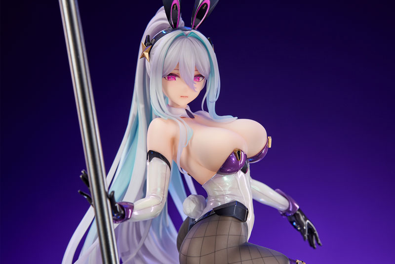PREORDINE CHIUSO 02/2026 Azur Lane Kearsarge All-Night Charge Ver. 30 cm Statue 1/7 (PREORDINE NON CANCELLABILE)