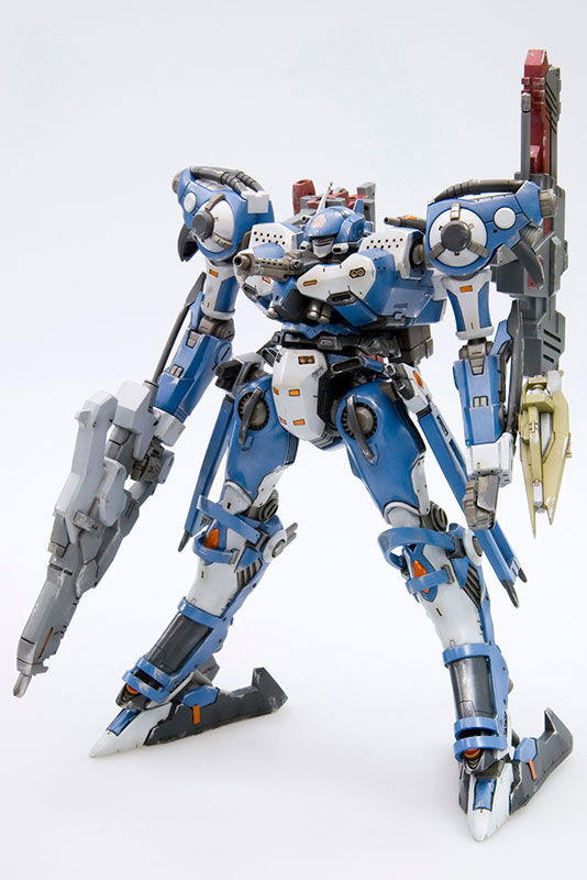 PREORDINE+ 07/2025 Armored Core Fine Scale Model Kit 1/72 Crest CR-C89E Oracle Ver. 19 cm