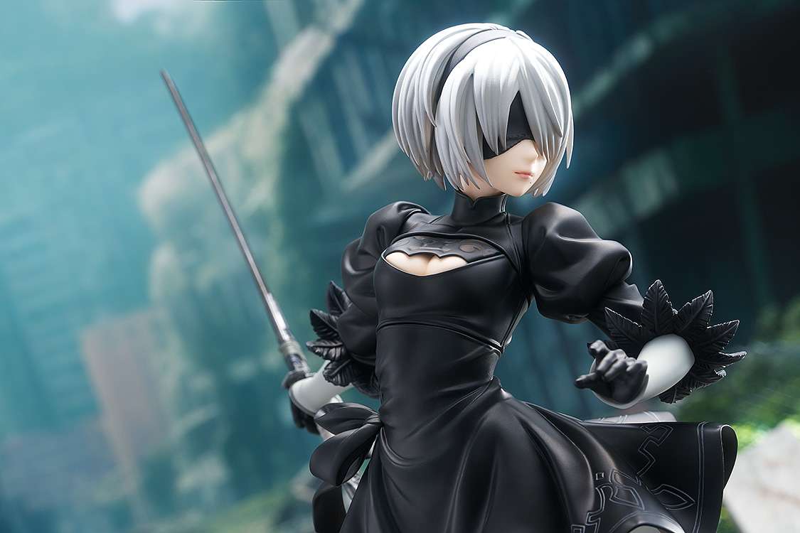 PREORDINE+ 08/2025 Nier:Automata Ver.1 1 A - 2b Statue 28 cm