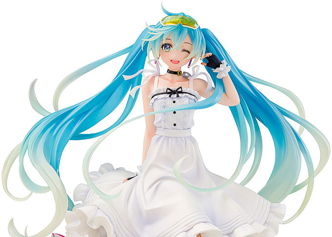 PREORDINE+ 11/2025 Hatsune Miku GT Project Racing Miku 2021 Vacation Style Ver. 1/7 Figure