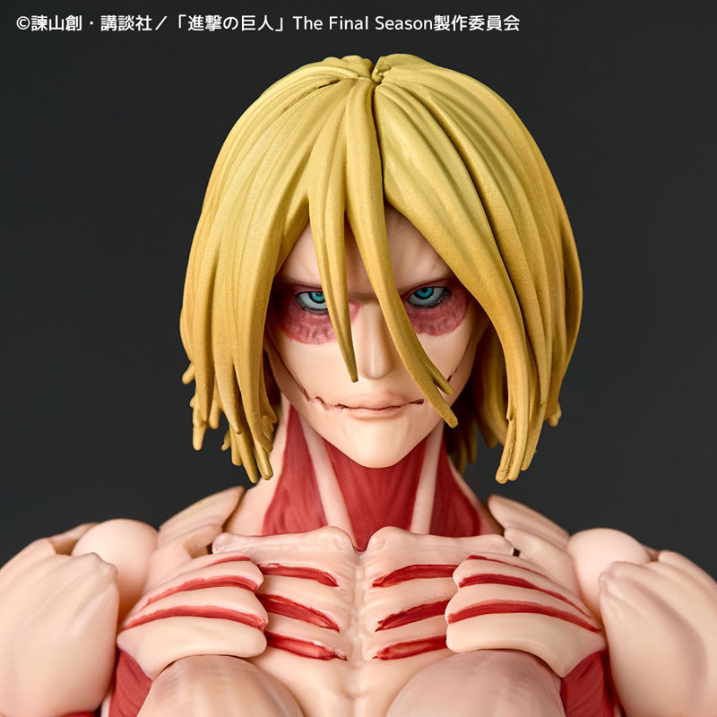 PREORDINE+ CHIUSO 09/2025 Amazing Yamaguchi Attack on Titan Female Titan (J)