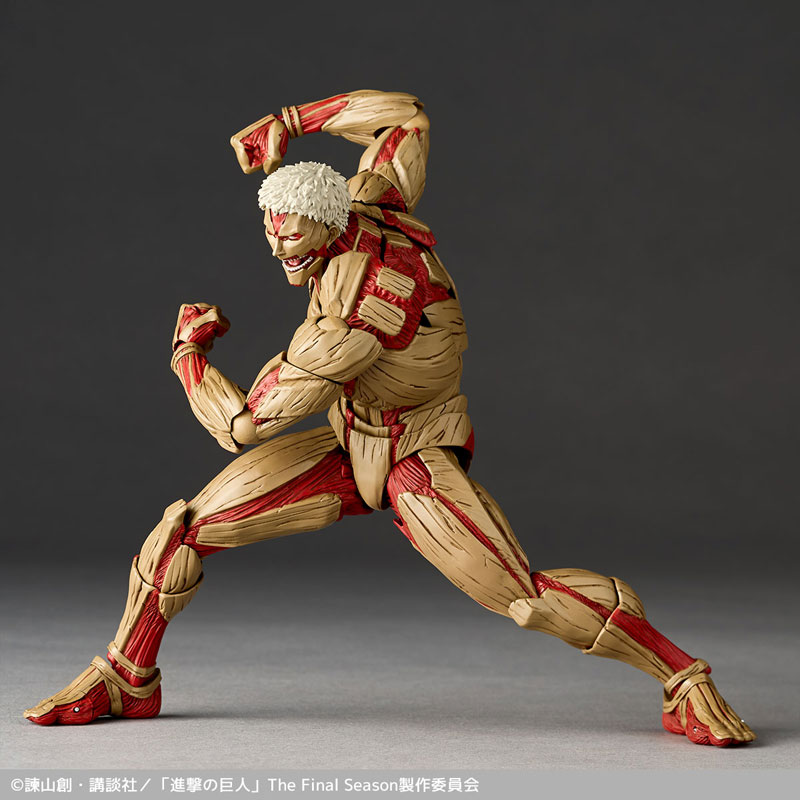 PREORDINE+ CHIUSO 09/2025 Amazing Yamaguchi Attack on Titan Armored Titan Action Figure