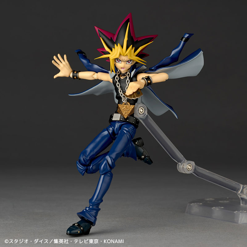PREORDINE+ 10/2025 Revoltech Yu-Gi-Oh! Duel Monsters Yami Yugi Action Figure
