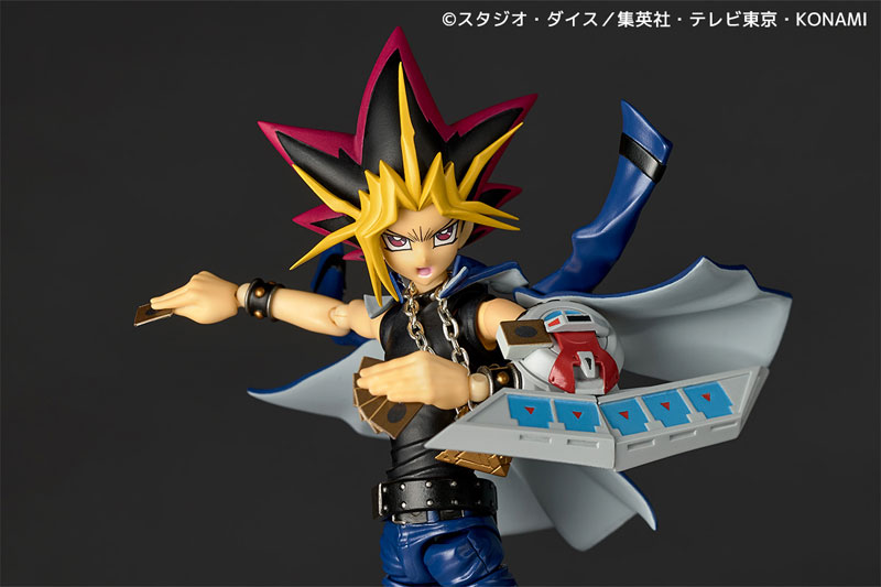 PREORDINE+ 10/2025 Revoltech Yu-Gi-Oh! Duel Monsters Yami Yugi Action Figure