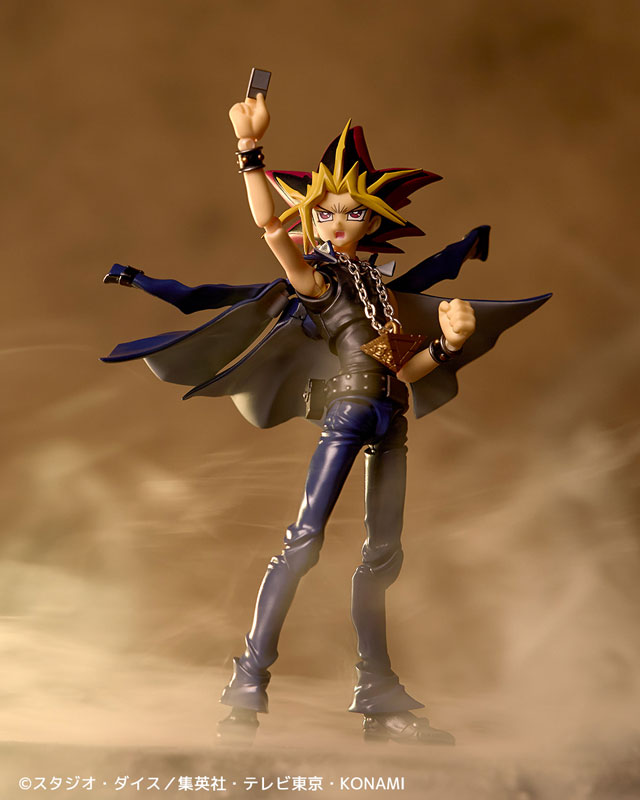 PREORDINE+ 10/2025 Revoltech Yu-Gi-Oh! Duel Monsters Yami Yugi Action Figure