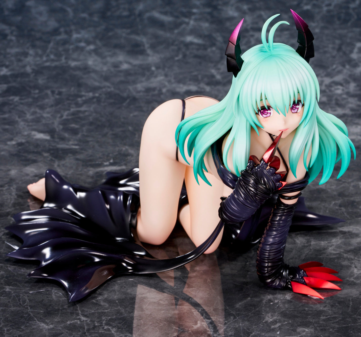 PREORDINE ESAURITO To Love-Ru Darkness - Run Elsie Jewelria Darkness Ver. Statue