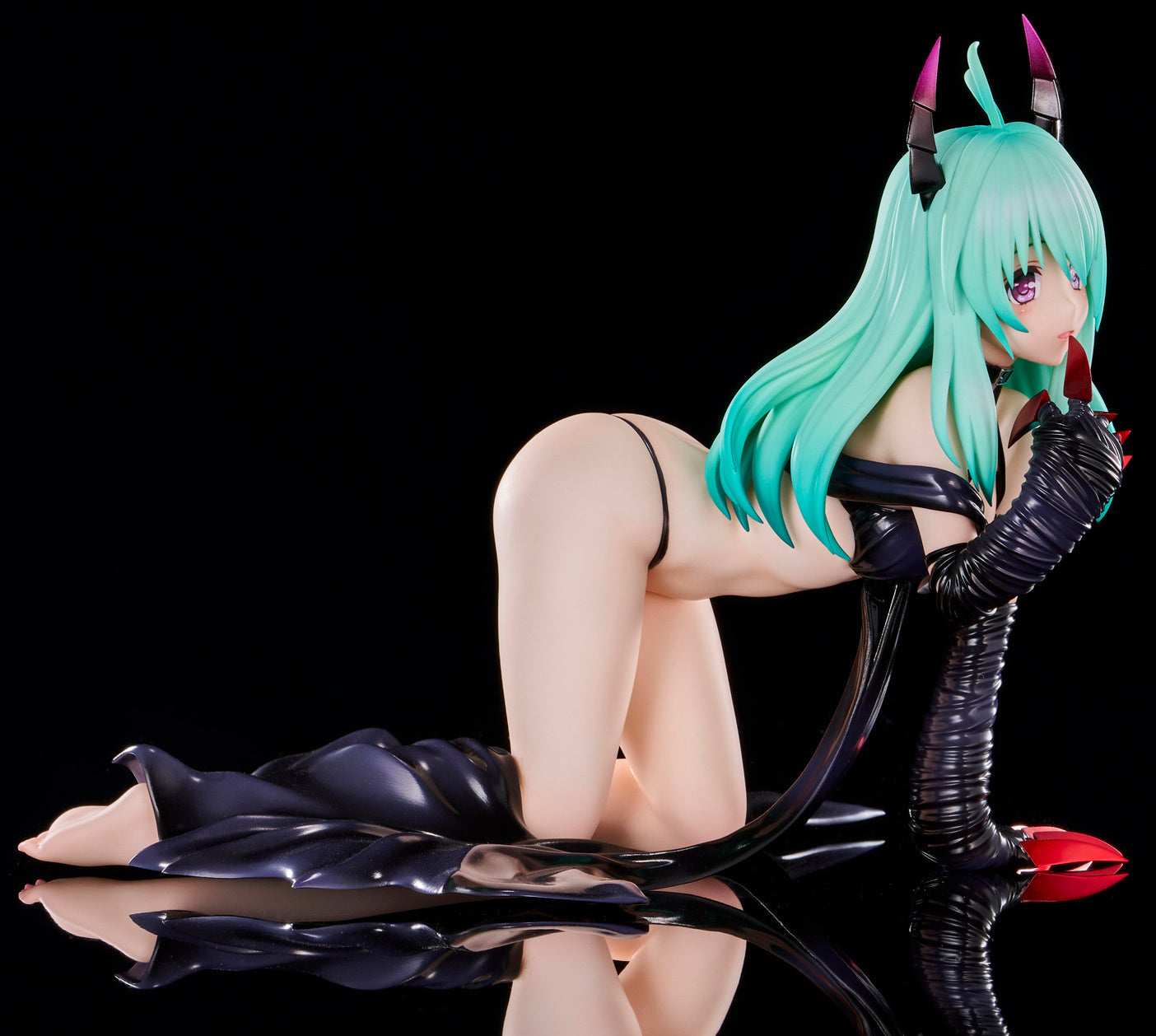 PREORDINE ESAURITO To Love-Ru Darkness - Run Elsie Jewelria Darkness Ver. Statue