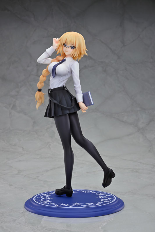 PREORDINE+ 08/2025 Fate/Apocrypha Ruler (Jeanne d'Arc) Original Glasses Model Ver. 23 cm Statue 1/7