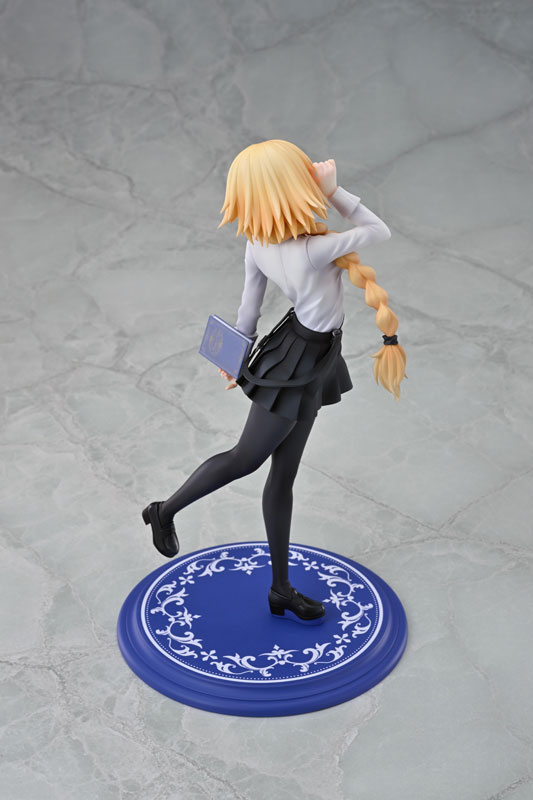 PREORDINE+ 08/2025 Fate/Apocrypha Ruler (Jeanne d'Arc) Original Glasses Model Ver. 23 cm Statue 1/7