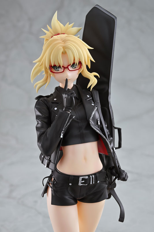 PREORDINE+ 08/2025 Fate/Apocrypha Red Saber (Mordred) Original Glasses Model Ver. 22 cm Statue 1/7