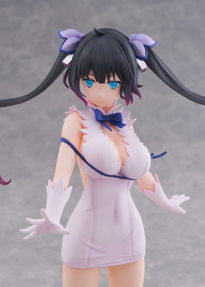 PREORDINE+ 08/2027 Is It Wrong to Try to Pick Up Girls in a Dungeon? V PVC Figure 1/7 Hestia Divinity Unleashed Ver. 24 cm
