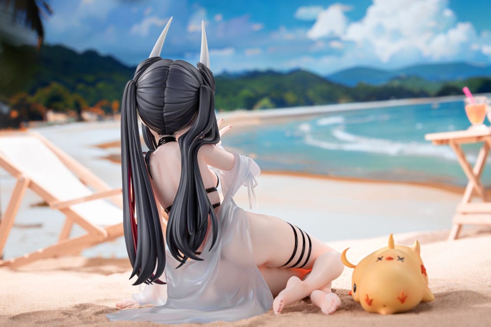 PREORDINE+ 08/2025 Azur Lane Hatsuzuki August's First Romance Ver. 18 cm Statue 1/6