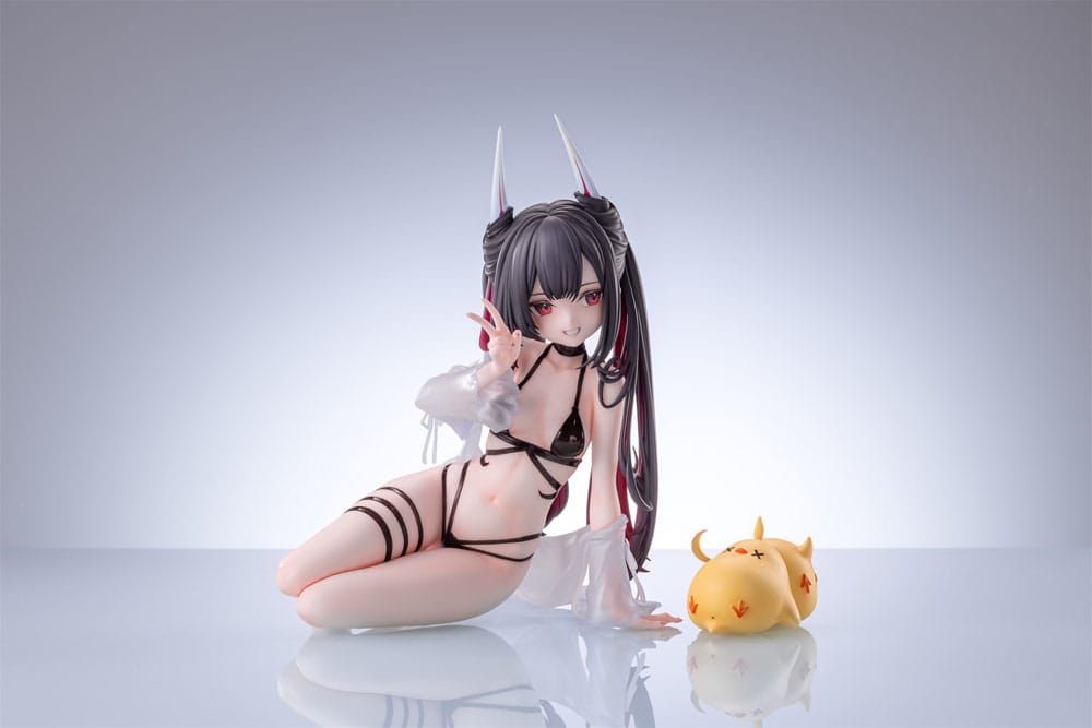PREORDINE+ 08/2025 Azur Lane Hatsuzuki August's First Romance Ver. 18 cm Statue 1/6
