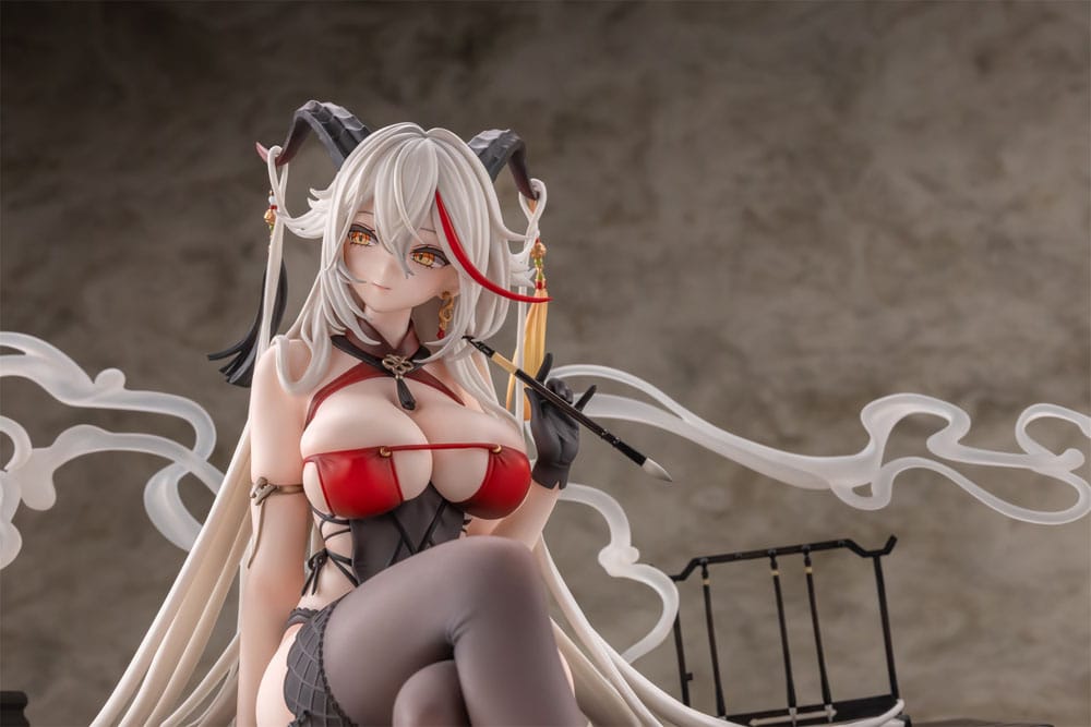 PREORDINE+ 08/2025 Azur Lane Agir Golden Dragon Among Auspicious Clouds Ver. 22 cm Statue 1/6