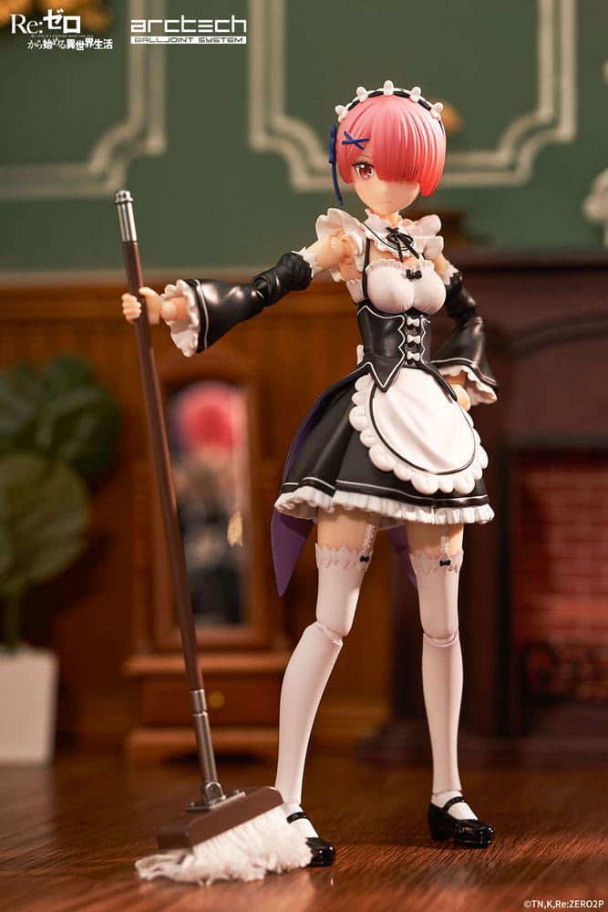 PREORDINE CHIUSO 12/2025 Re:Zero Starting Life in Another World Arctech Posable Series Action Figure 1/8 Ram 20 cm (PREORDINE NON CANCELLABILE)