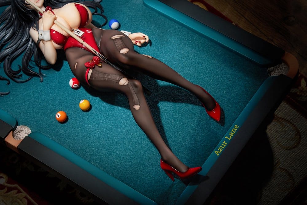 PREORDINE+ 04/2027 (NON CANCELLABILE) Azur Lane PVC Statue 1/7 Taihou Fun on the Baize Ver. 27 cm