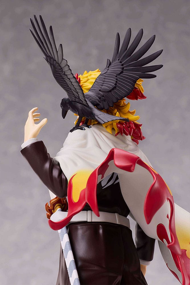PREORDINE 09/2026 Demon Slayer: Kimetsu no Yaiba Statue Kyojuro Rengoku Flame Hashira 20 cm (PREORDINE NON CANCELLABILE)