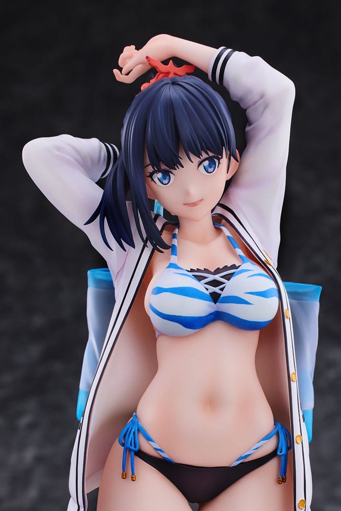 PREORDINE+ 03/2026 SSSS.Gridman PVC Statue 1/7 Rikka Takarada 24 cm