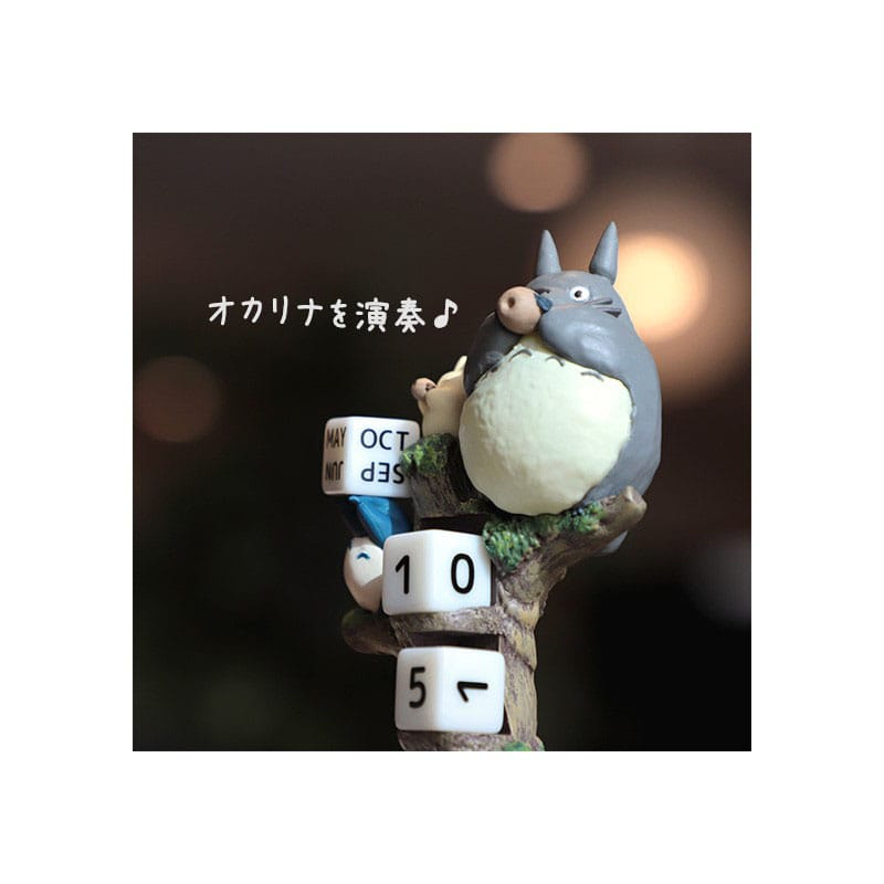 SU ORDINAZIONE My Neighbor Totoro Statue Three-wheeler Diorama / Calendar 11 cm *English Version*
