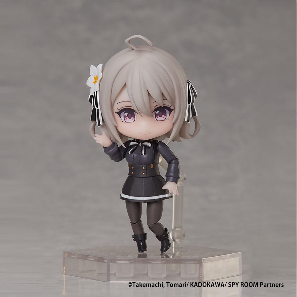 PREORDINE ESAURITO Spy Classroom Dform Action Figure Lily 9 cm