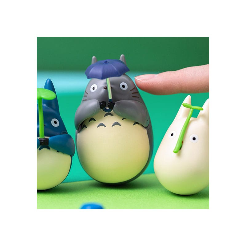 SU ORDINAZIONE My Neighbor Totoro Round Bottomed Figurine Mid Totoro with leaf 6 cm