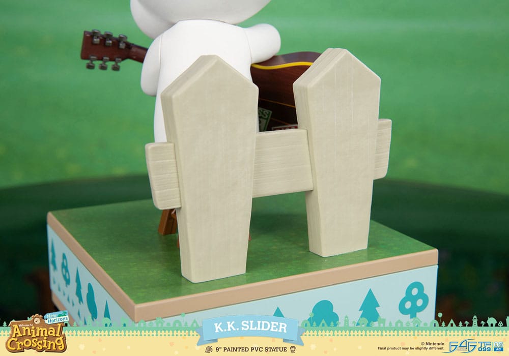 PREORDINE 09/2025 Animal Crossing: New Horizons Statue K.K. Slider 22 cm (PREORDINE NON CANCELLABILE)