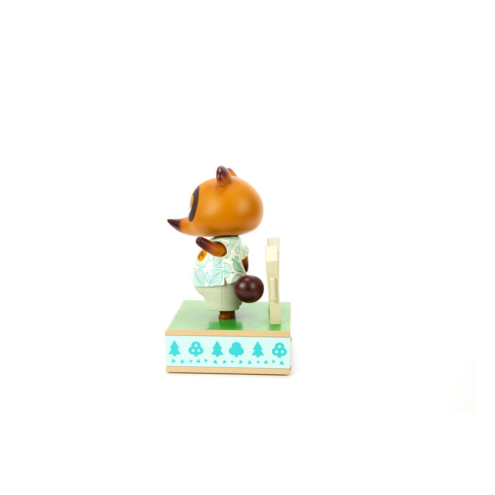PREORDINE 09/2025 Animal Crossing: New Horizons PVC Statue Tom Nook 22 cm (PREORDINE NON CANCELLABILE)