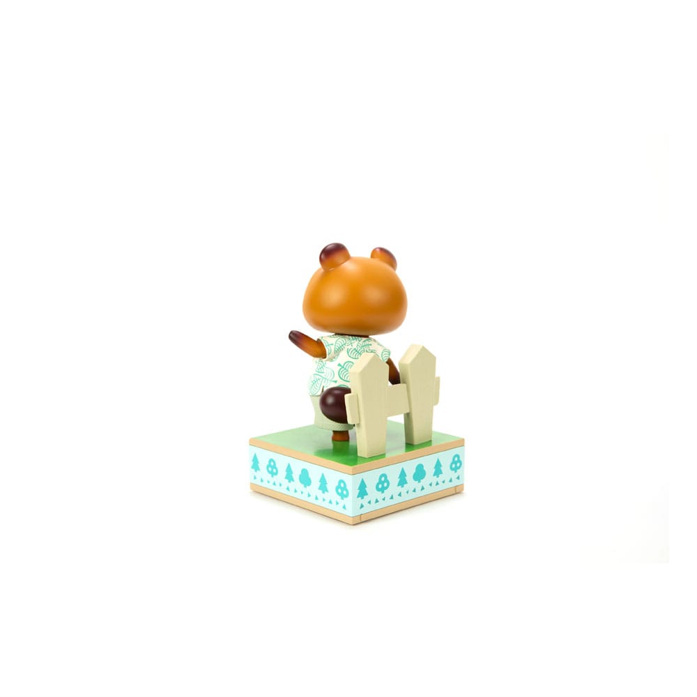 PREORDINE 09/2025 Animal Crossing: New Horizons PVC Statue Tom Nook 22 cm (PREORDINE NON CANCELLABILE)