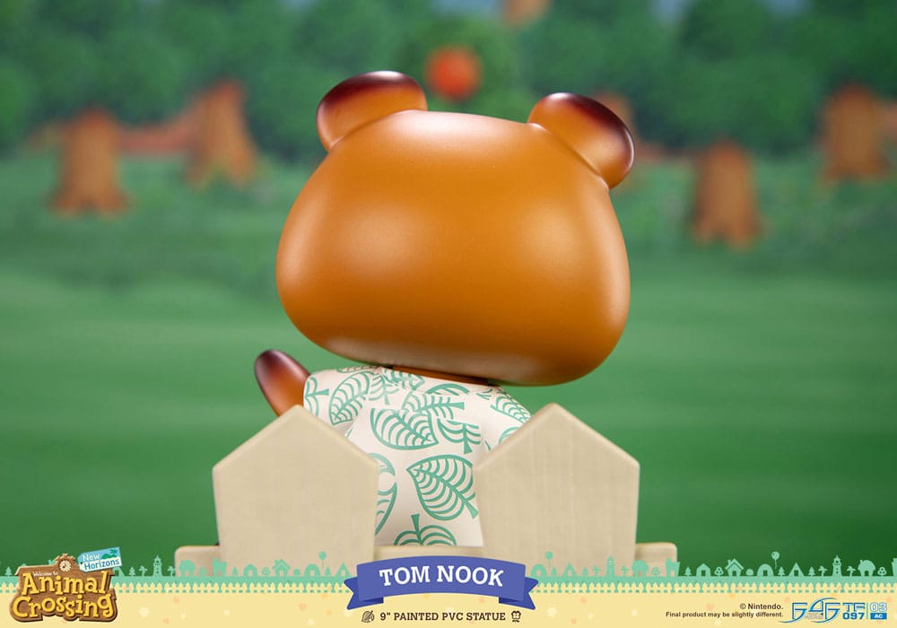 PREORDINE 09/2025 Animal Crossing: New Horizons PVC Statue Tom Nook 22 cm (PREORDINE NON CANCELLABILE)