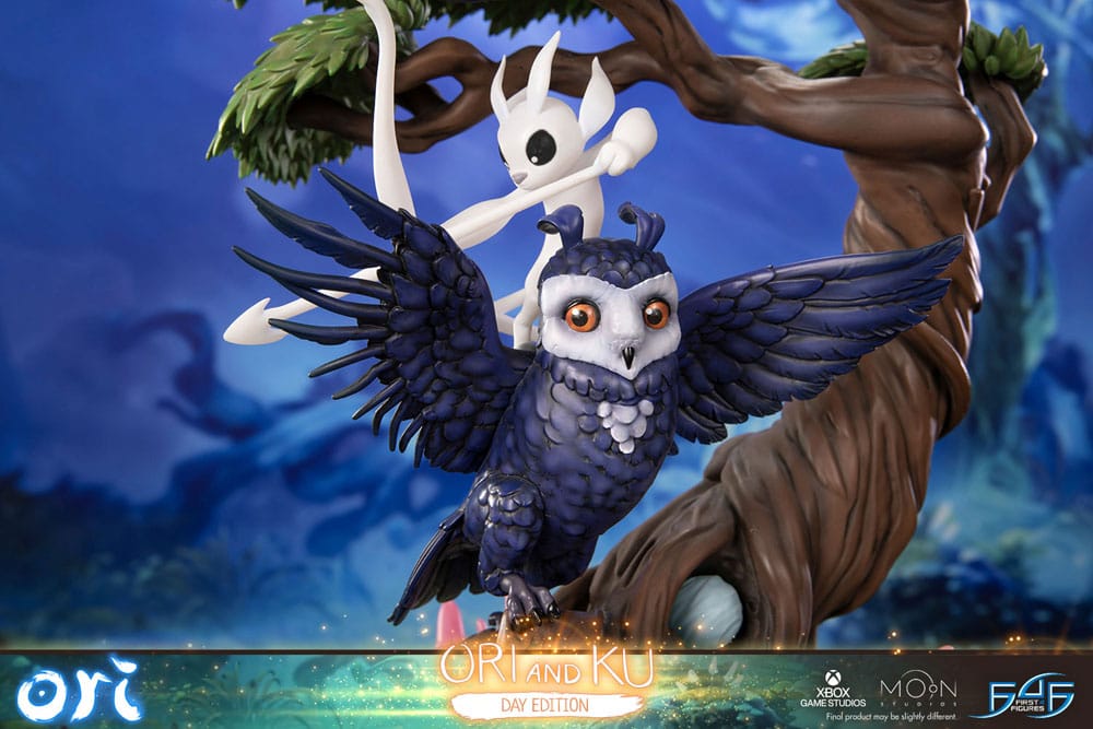 PREORDINE 06/2026 Ori and the Will of the Wisps Statue Ori and Ku Day Ver. 38 cm (PREORDINE NON CANCELLABILE)