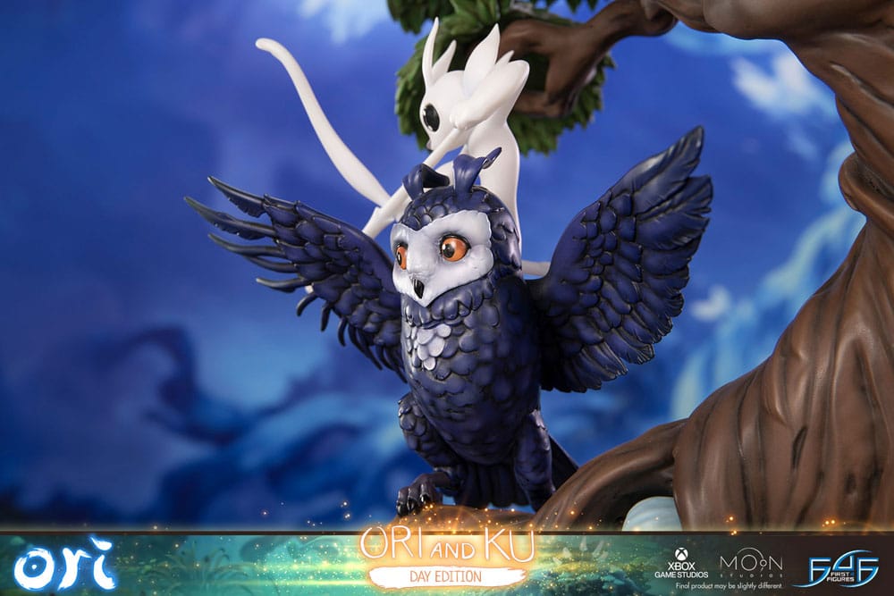 PREORDINE 06/2026 Ori and the Will of the Wisps Statue Ori and Ku Day Ver. 38 cm (PREORDINE NON CANCELLABILE)
