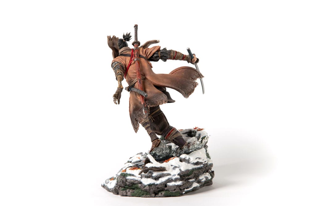 PREORDINE 09/2026 Sekiro: Shadows Die Twice Statue Sekiro 32 cm (PREORDINE NON CANCELLABILE)