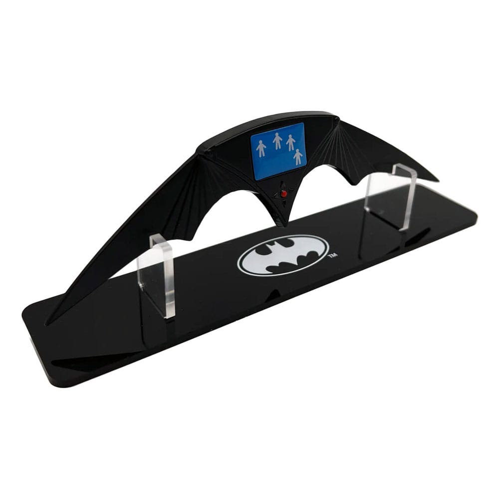 SU ORDINAZIONE Batman Returns 1992 Prop Replica Batarang 15 cm