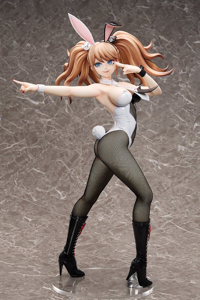 PREORDINE+ 08/2026 (PREORDINE NON CANCELLABILE) Character Vocal Series 01: Hatsune Miku PVC Figure 1/4 Bunny Ver. / Art by SanMuYYB 30 cm