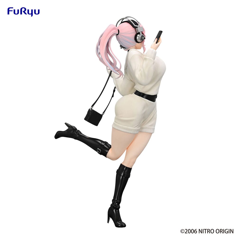 IN STOCK Super Sonico Trio-Try-iT PVC Statue Winter Memory Ver. 21 cm