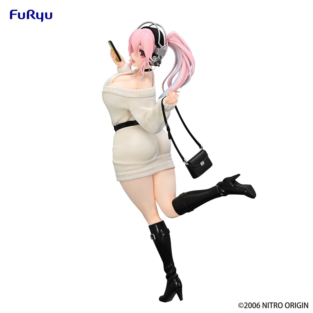 IN STOCK Super Sonico Trio-Try-iT PVC Statue Winter Memory Ver. 21 cm
